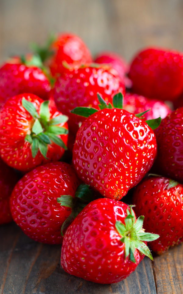 fraise Crème de <br> Fraise des Bois <br>18% vol. 70cl – Image 2